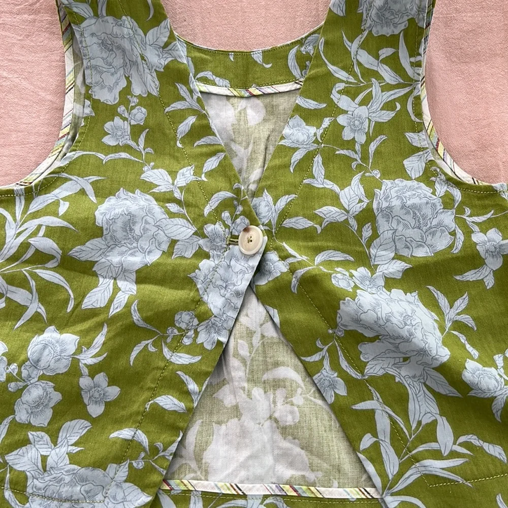 Green Floral Crop Tank and Pants Set - Picture 3 of 4